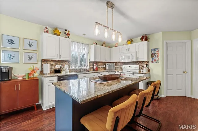 $415,000 | 1816 Belmont Court, Festus, MO 63028