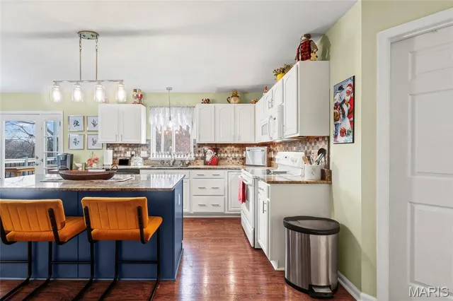 $415,000 | 1816 Belmont Court, Festus, MO 63028