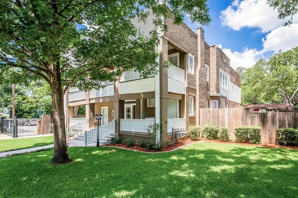$1,950 | 4719 Junius Street, Unit 3, Dallas, TX 75246