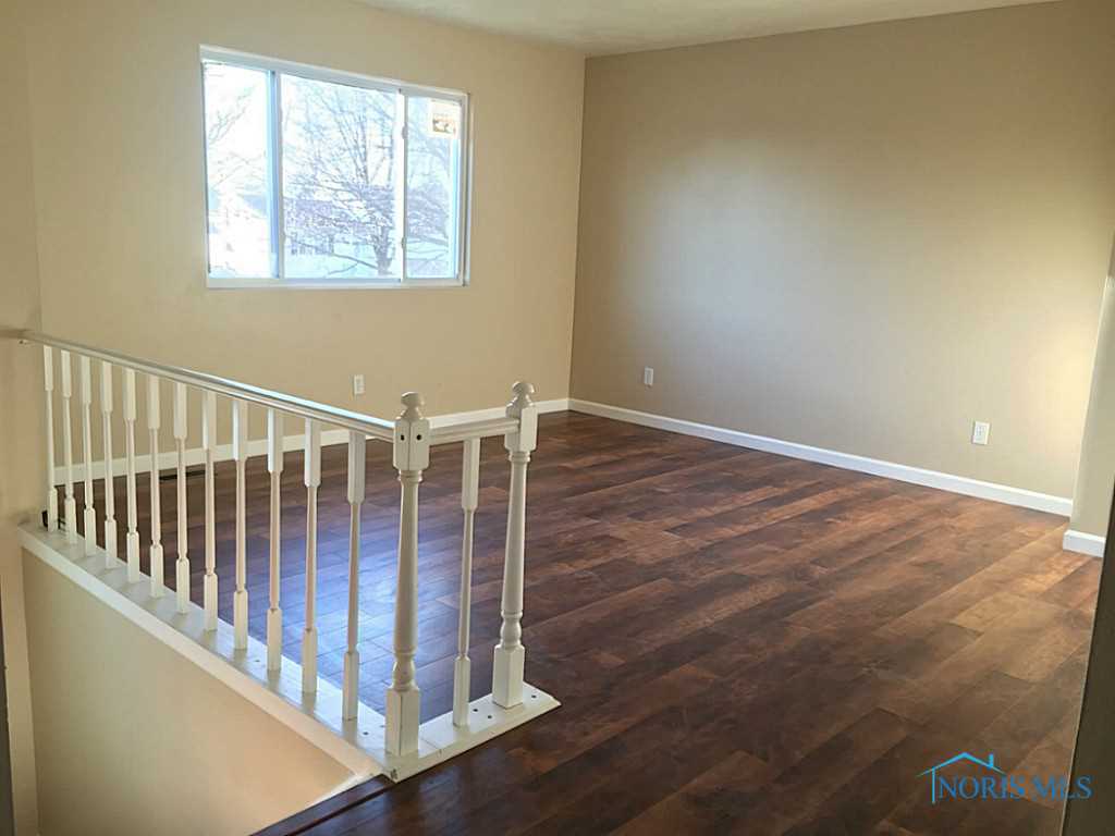 28784 Starlight Road Perrysburg, OH 43551 - Photo 4 of 14 Gallery Image 4