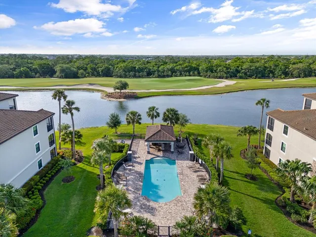 $1,900 | 17108 Vardon Terrace, Unit 304, Bradenton, FL 34211