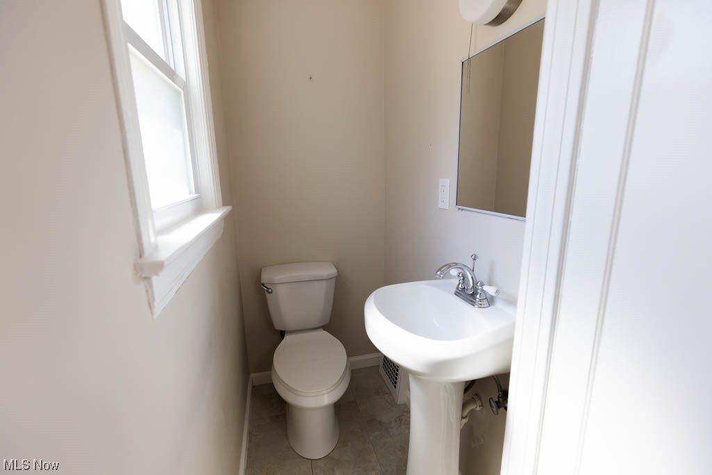 864 Beverly Road Cleveland Heights, OH 44121 - Photo 15 of 27