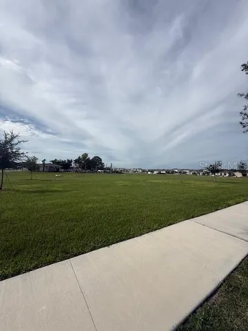 $2,000 | 1324 Drake Rdg Drive, Kissimmee, FL 34744