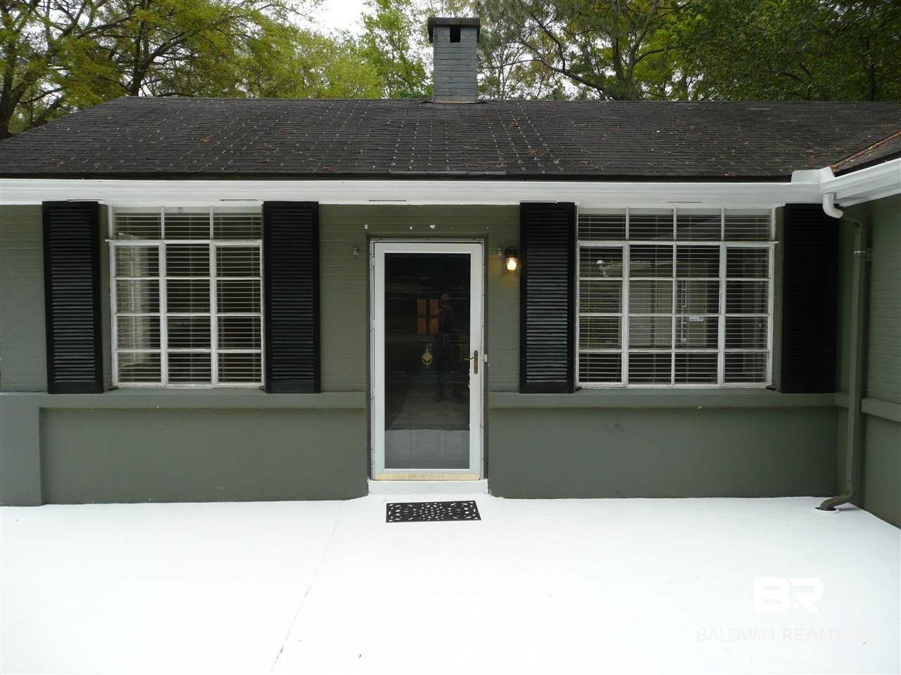 311 Dawn Place Mobile, AL 36609 - Photo 34 of 35 Front