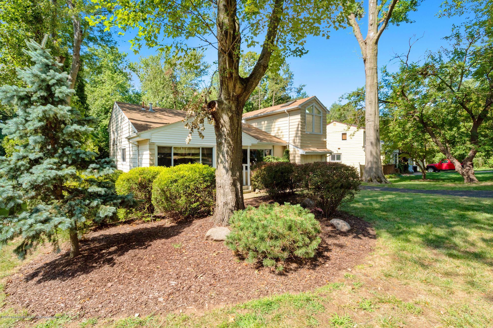 135 Valley Road River Edge, NJ 07661 - Photo 2 of 32 SIDE FRONT 135 Valley Rd