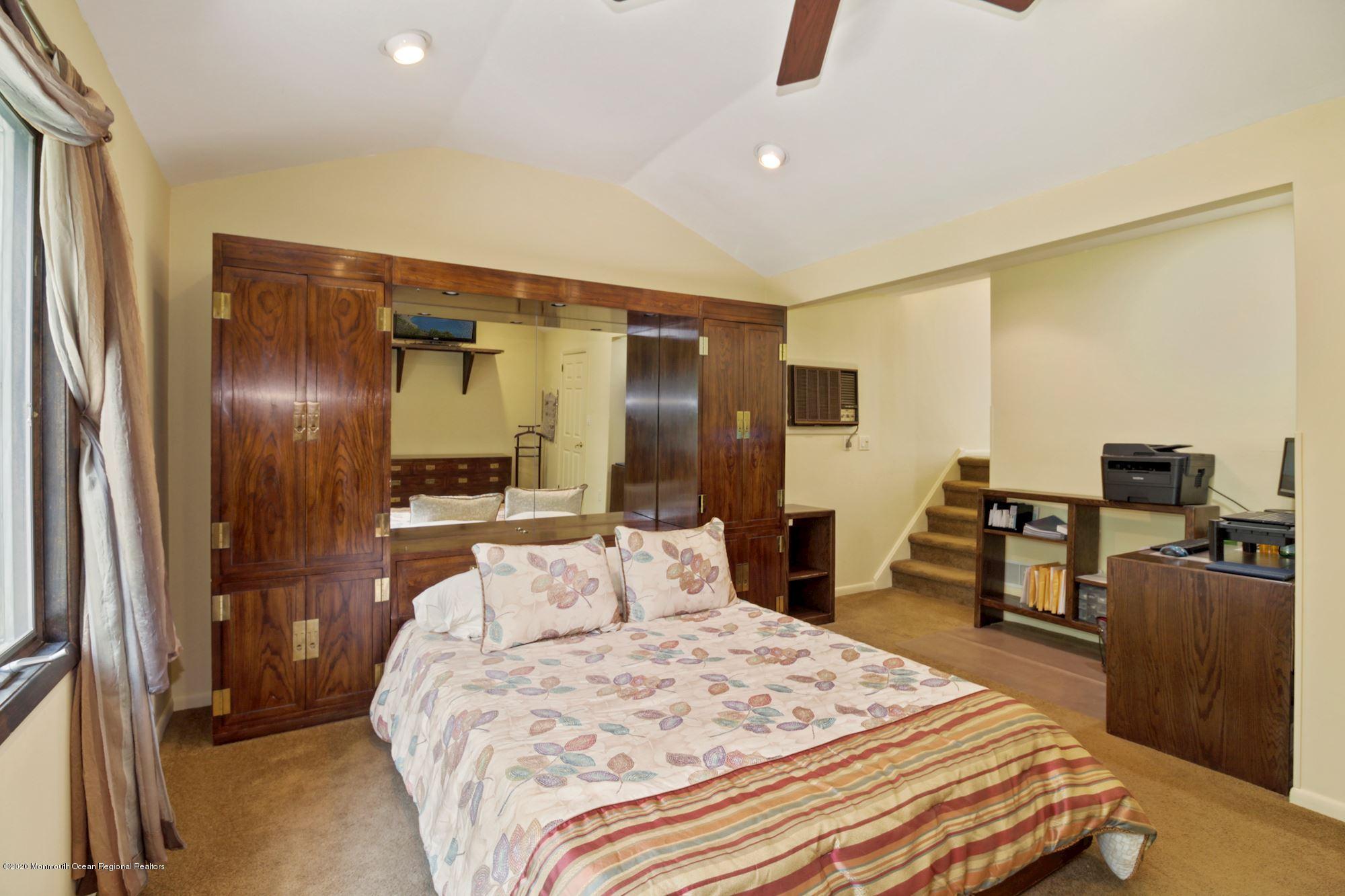 135 Valley Road River Edge, NJ 07661 - Photo 21 of 32 MASTER FROM CORNER jpg
