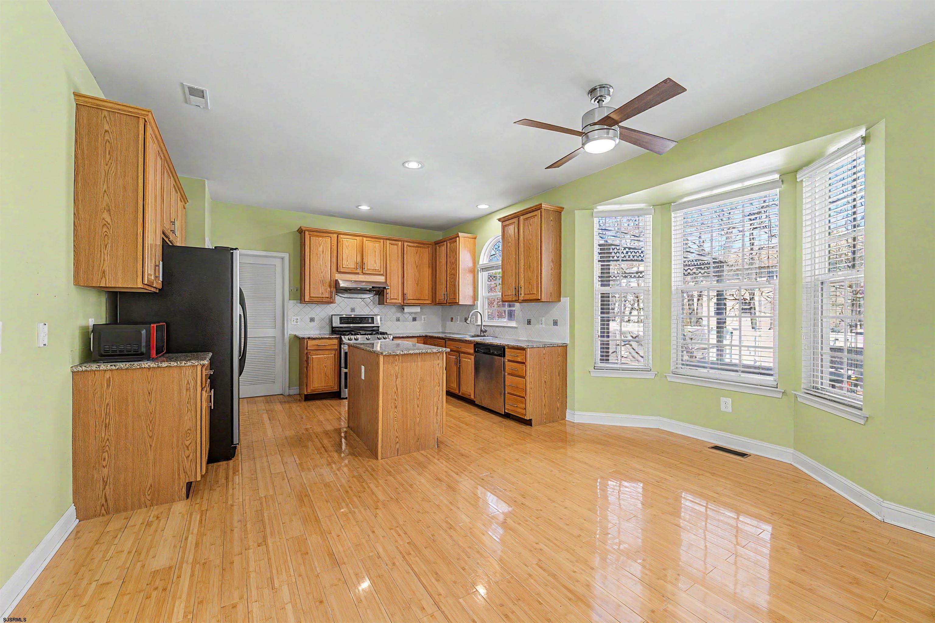 18 Thoroughbred Road Egg Harbor Township, NJ 08234 - Photo 11 of 46