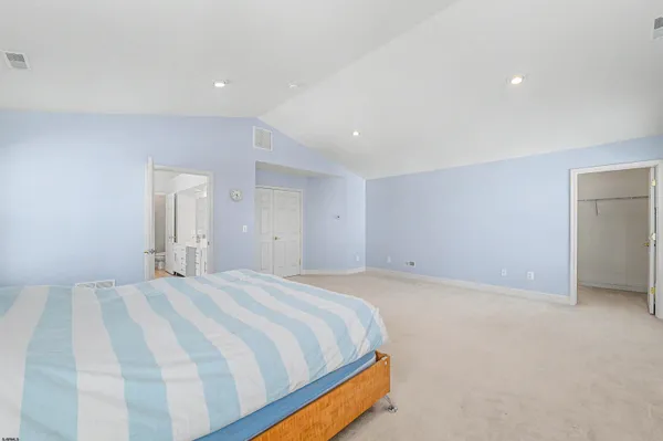 $565,000 | 18 Thoroughbred Road, Egg Harbor Township, NJ 08234