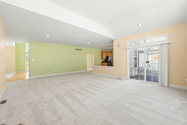 $565,000 | 18 Thoroughbred Road, Egg Harbor Township, NJ 08234