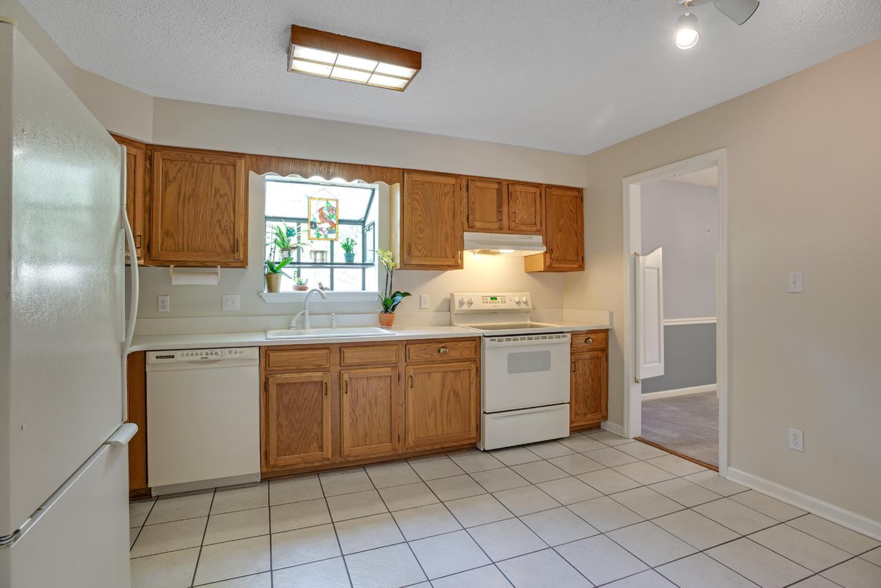 256 Timberlane Road Tallahassee, FL 32312 - Photo 11 of 27 Gallery Image 11