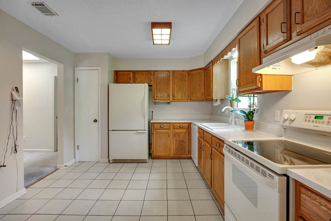 256 Timberlane Road Tallahassee, FL 32312 - Photo 13 of 27 Gallery Image 13