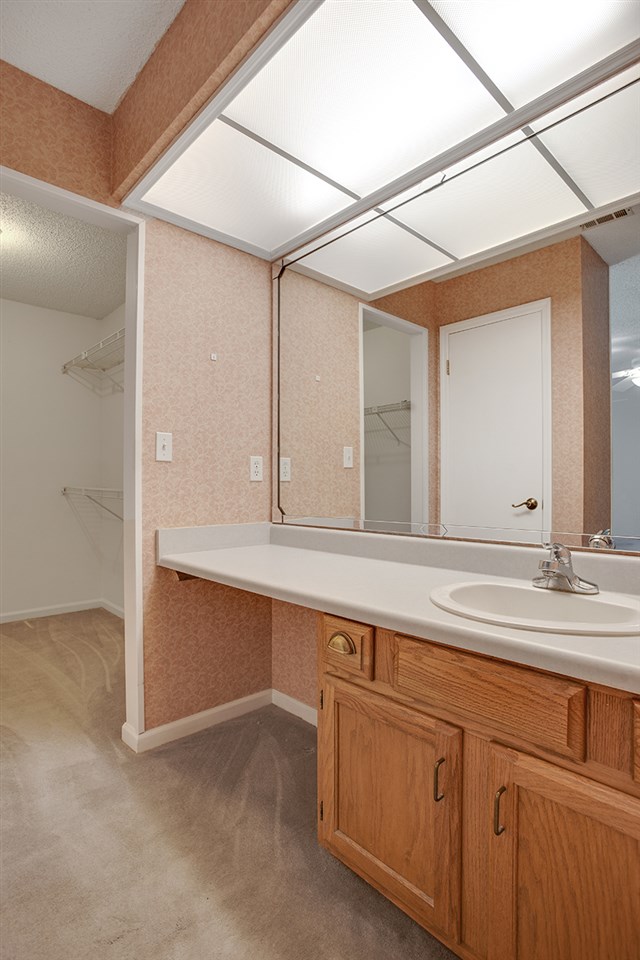 256 Timberlane Road Tallahassee, FL 32312 - Photo 6 of 27 Gallery Image 6