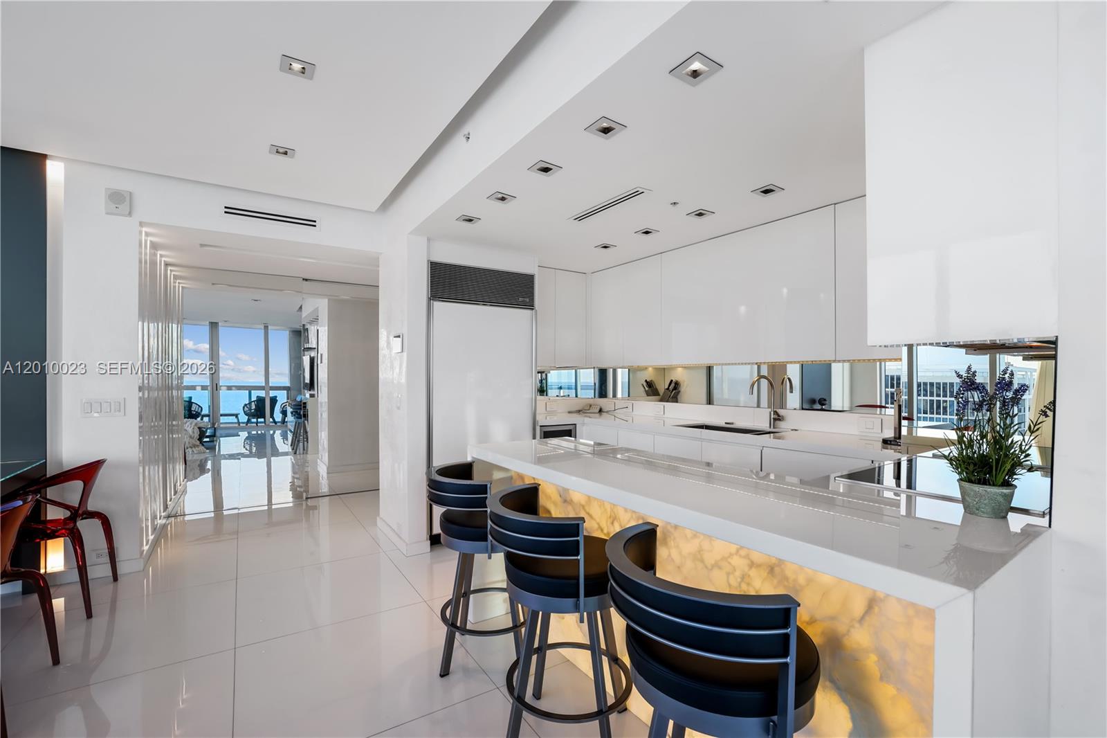 6899 Collins Avenue, Unit 2208 Miami Beach, FL 33141 - Photo 12 of 69
