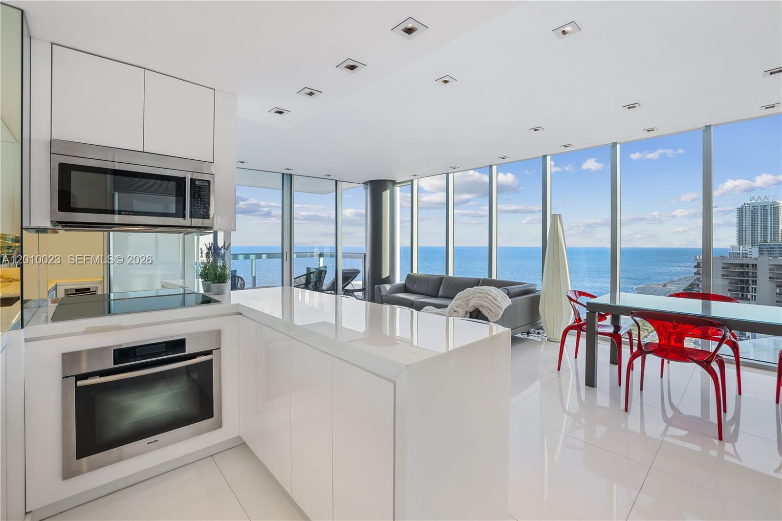 6899 Collins Avenue, Unit 2208 Miami Beach, FL 33141 - Photo 13 of 69