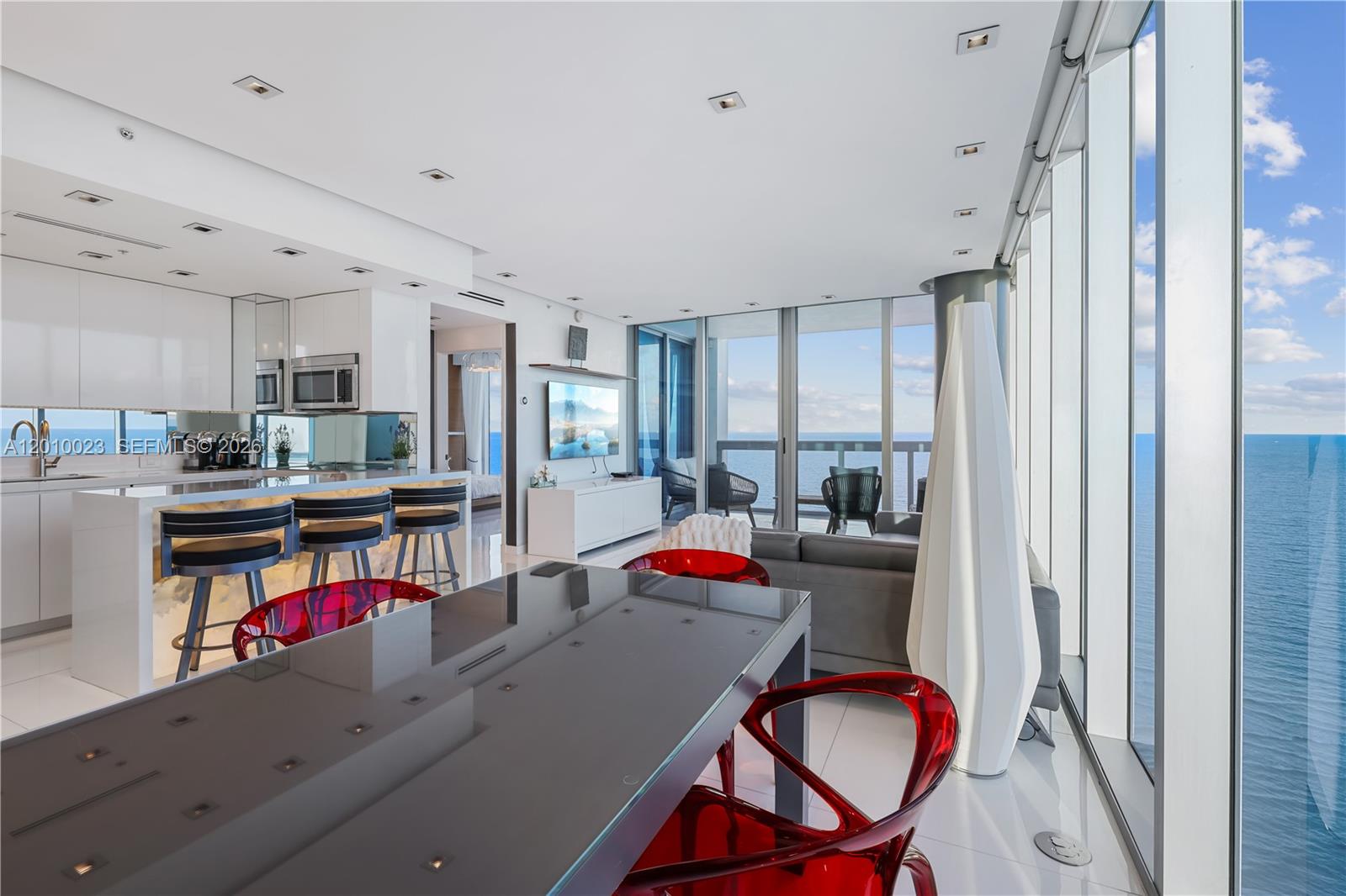 6899 Collins Avenue, Unit 2208 Miami Beach, FL 33141 - Photo 14 of 69