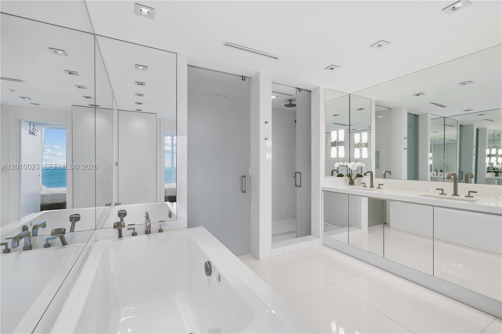 6899 Collins Avenue, Unit 2208 Miami Beach, FL 33141 - Photo 33 of 69