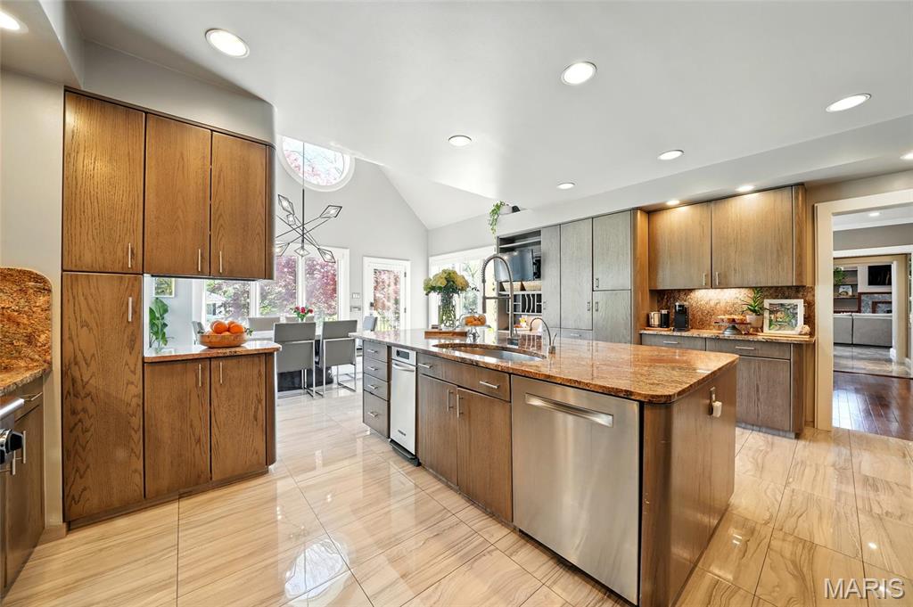 2 Lindworth Drive St. Louis, MO 63124 - Photo 24 of 59