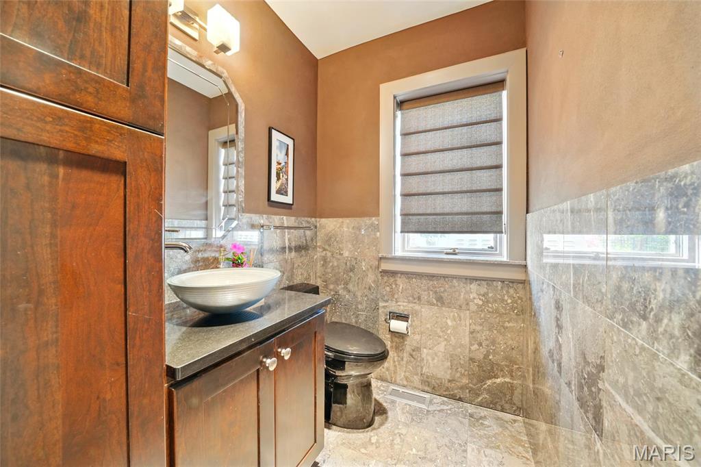 2 Lindworth Drive St. Louis, MO 63124 - Photo 32 of 59