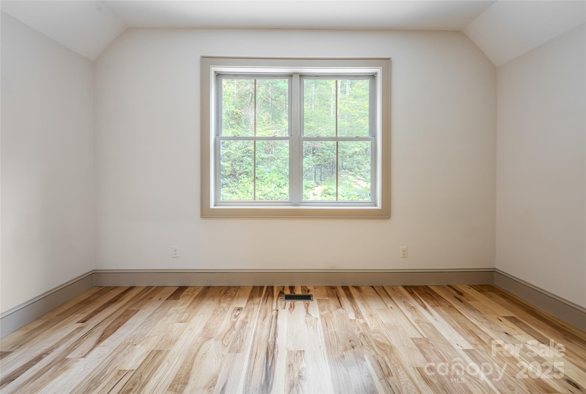 135 Spooks Branch Road Asheville, NC 28804 - Photo 20 of 38 Gallery Image 20