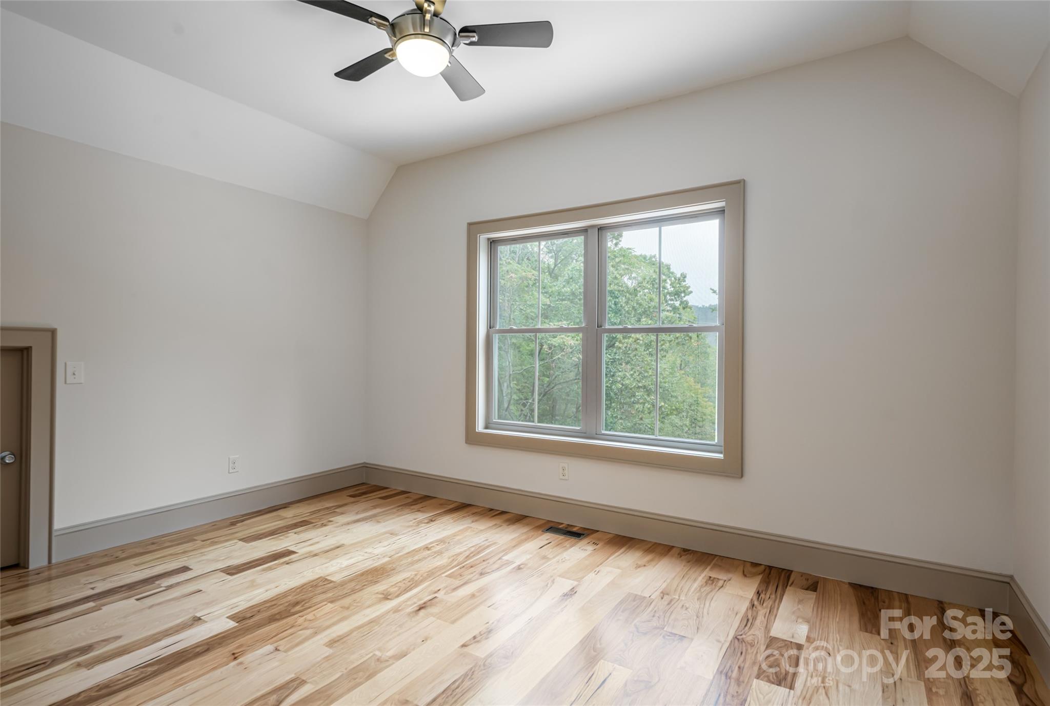 135 Spooks Branch Road Asheville, NC 28804 - Photo 22 of 38 Gallery Image 22