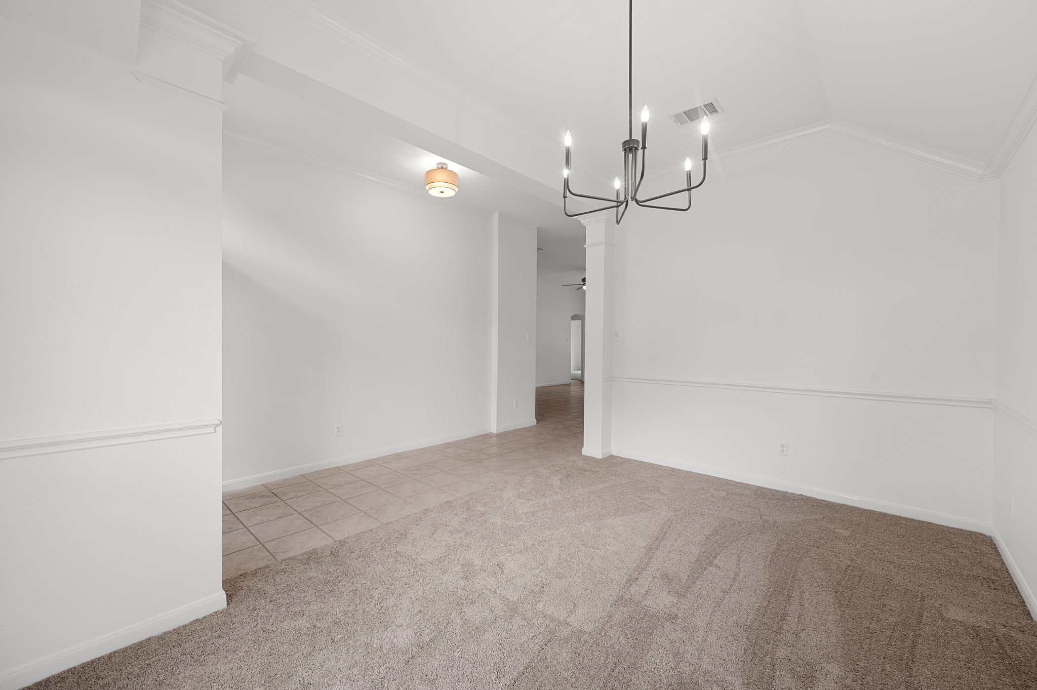 9201 La Siesta Bend Austin, TX 78749 - Photo 19 of 37 a view of empty room with a fan