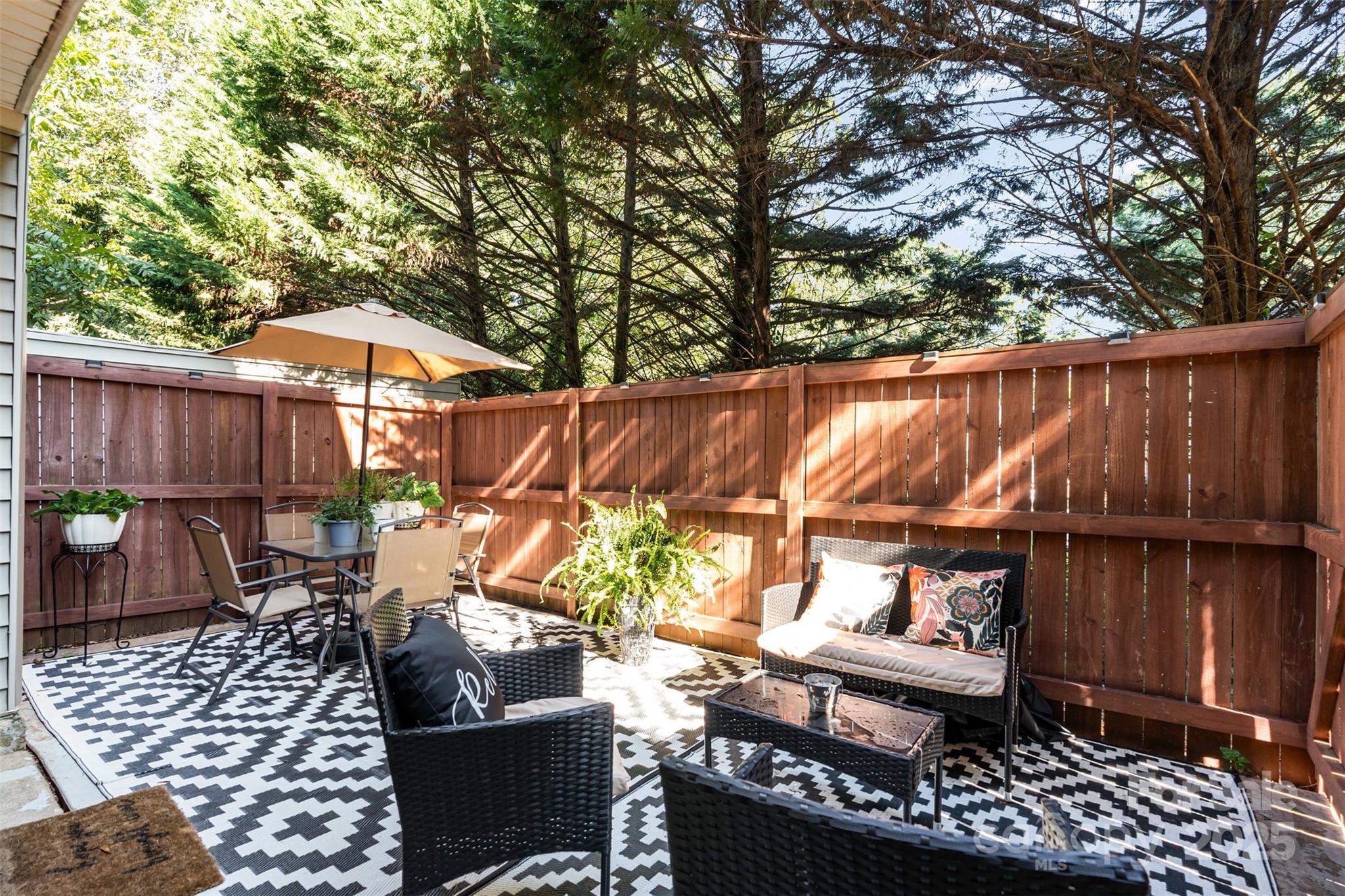 1635 Merry Oaks Road Charlotte, NC 28205 - Photo 13 of 15 a outdoor view with a sitting space