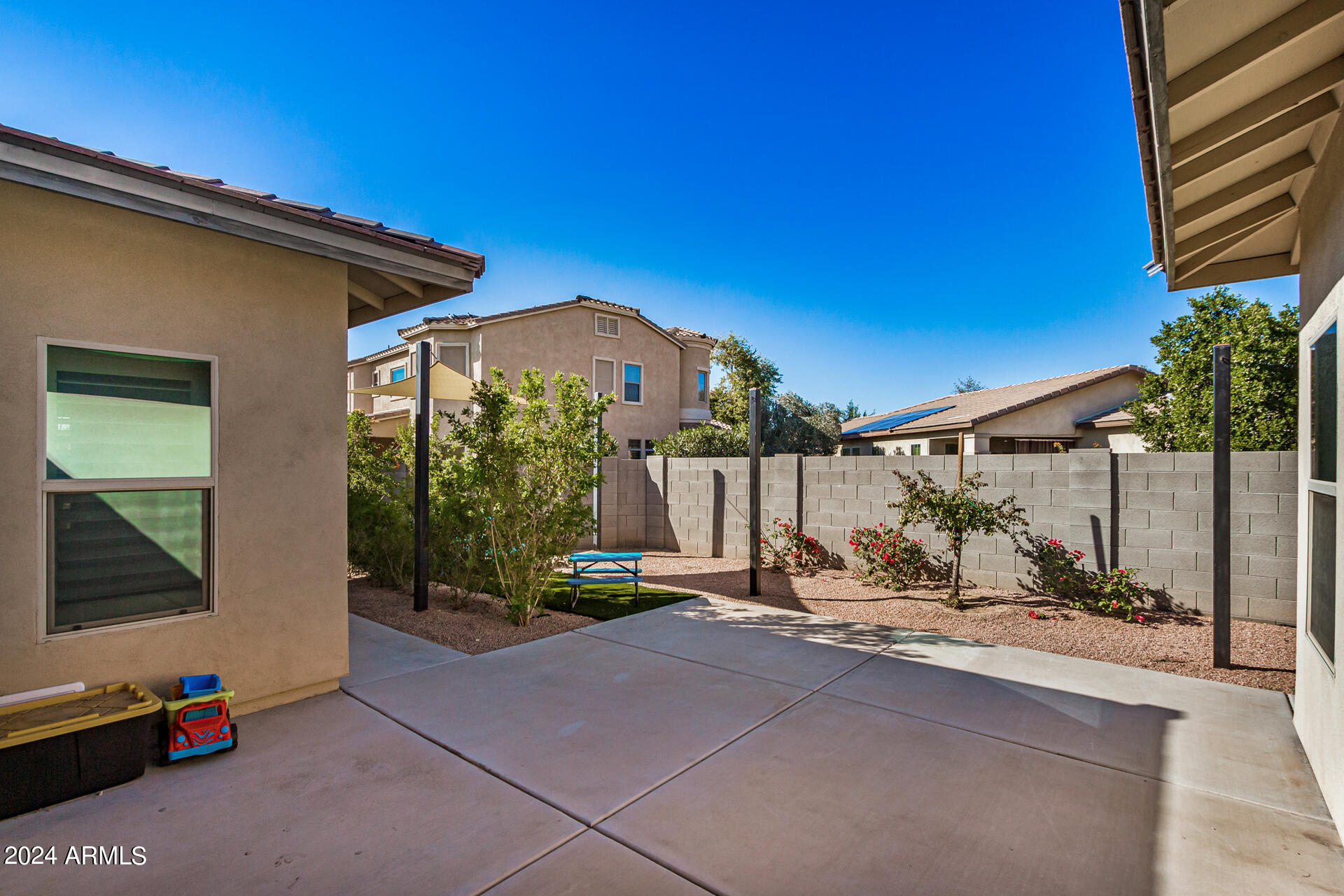1527 East Apollo Road Phoenix, AZ 85042 - Photo 32 of 56 32 - Apollo