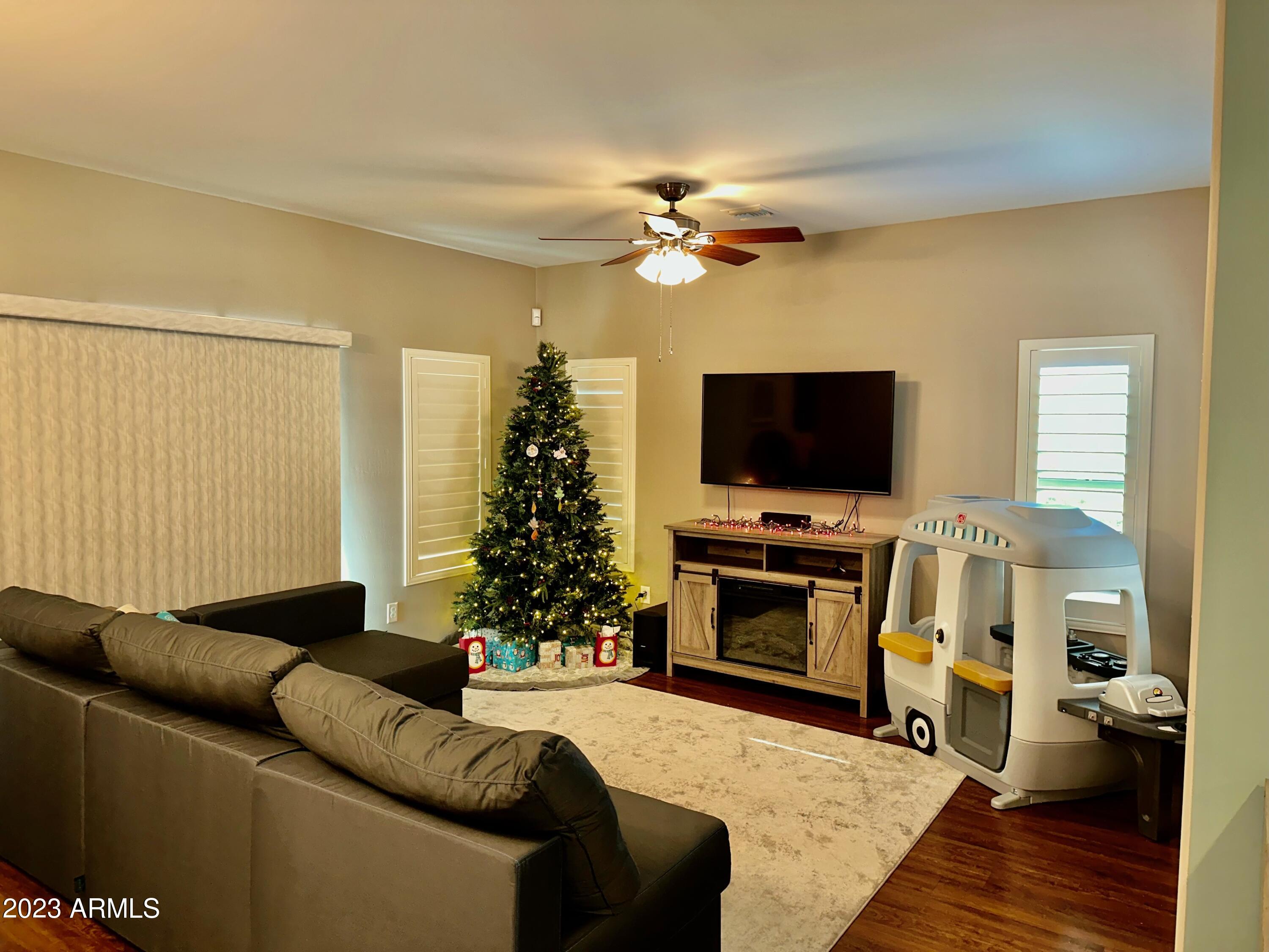 1527 East Apollo Road Phoenix, AZ 85042 - Photo 45 of 56 IMG_6656