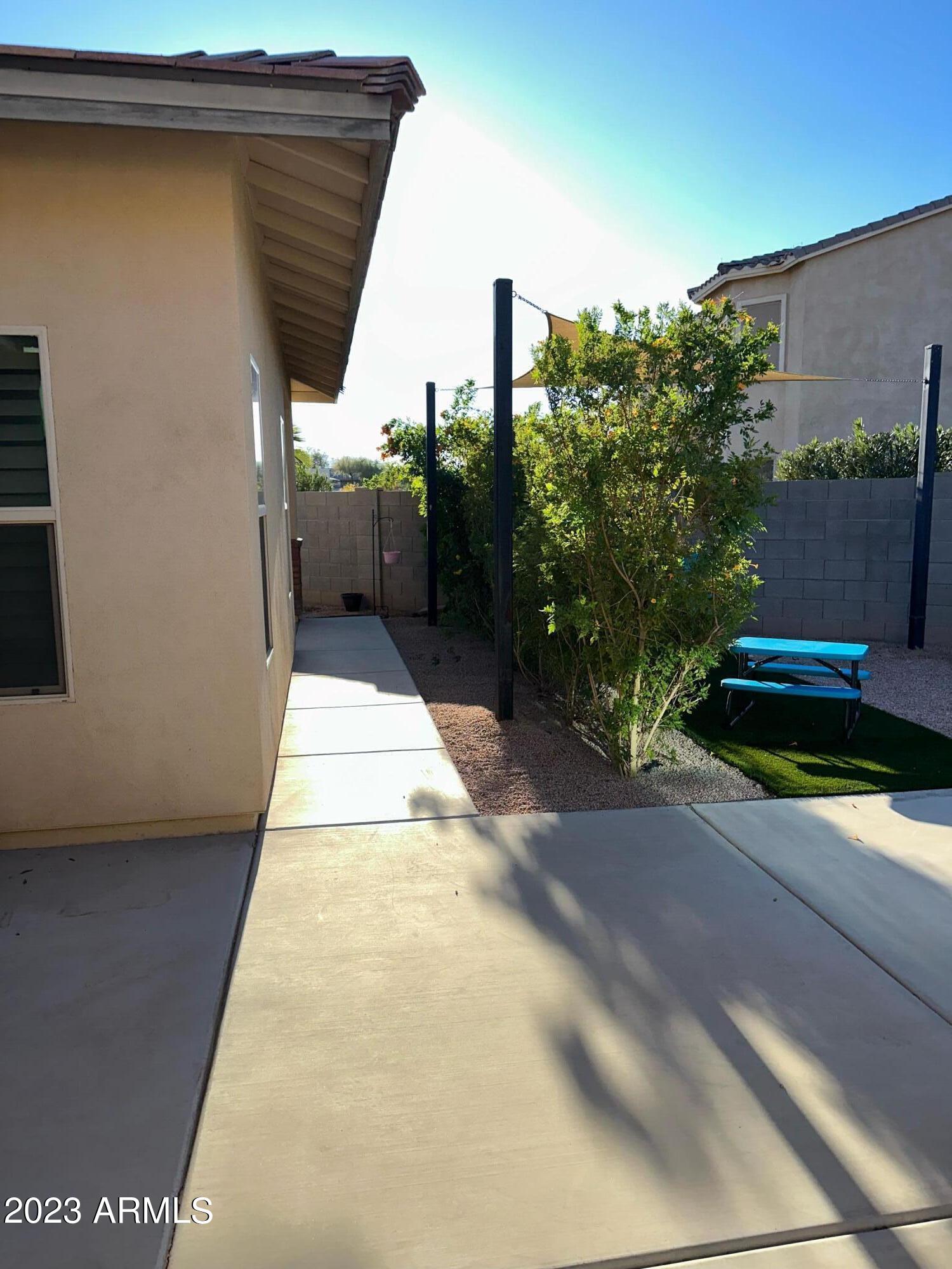 1527 East Apollo Road Phoenix, AZ 85042 - Photo 48 of 56 IMG_6659