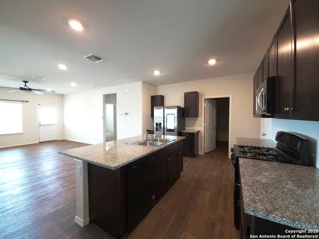 $1,800 | 4229 Fort Palmer Boulevard, St. Hedwig, TX 78152