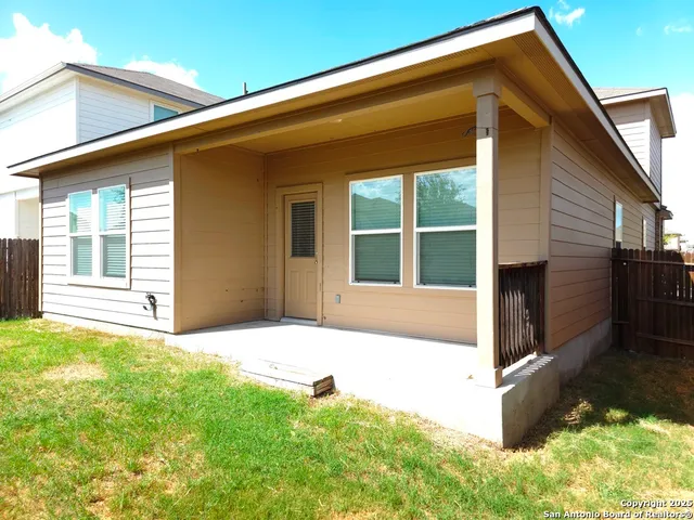 $1,800 | 4229 Fort Palmer Boulevard, St. Hedwig, TX 78152