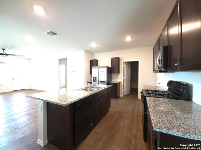 $1,800 | 4229 Fort Palmer Boulevard, St. Hedwig, TX 78152