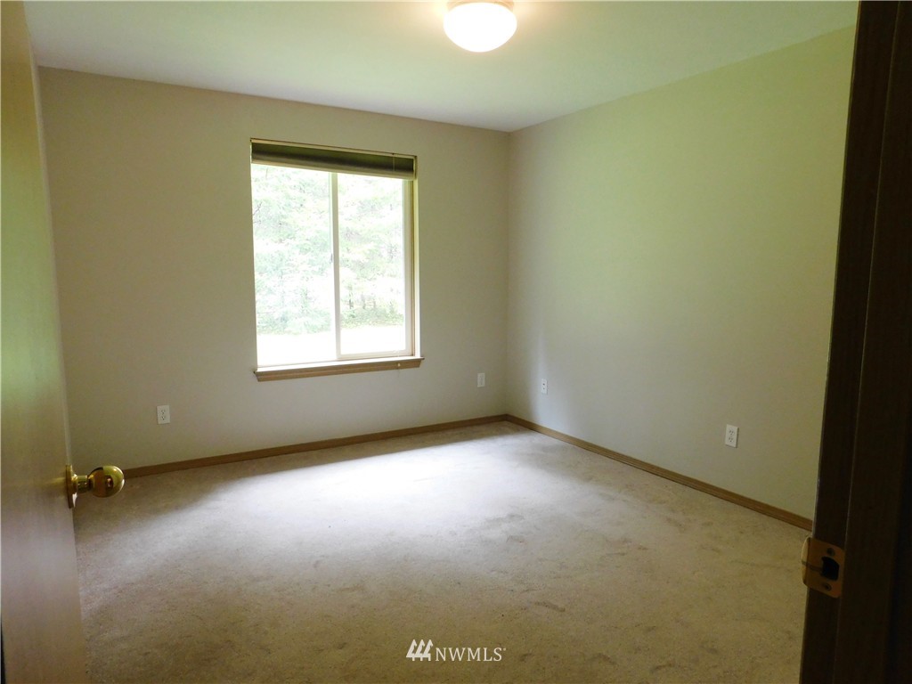 2565 East Hoquiam Road Hoquiam, WA 98550 - Photo 20 of 23 Gallery Image 20