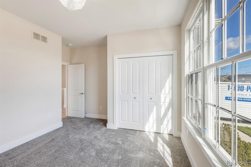 877 Ridge Canton Mi 48188 Canton, MI 48188 - Photo 14 of 20