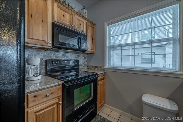 $325,000 | 600 Harbour Towne Drive, Unit 603W, Lake Ozark, MO 65049