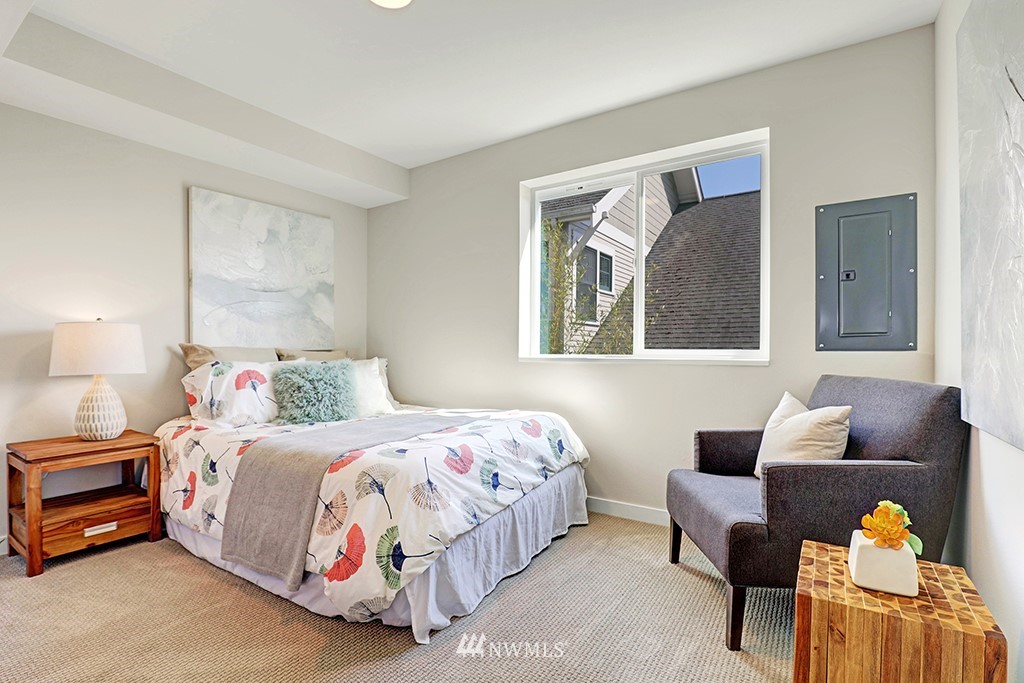 525 Northwest 70th Street Seattle, WA 98117 - Photo 19 of 28
