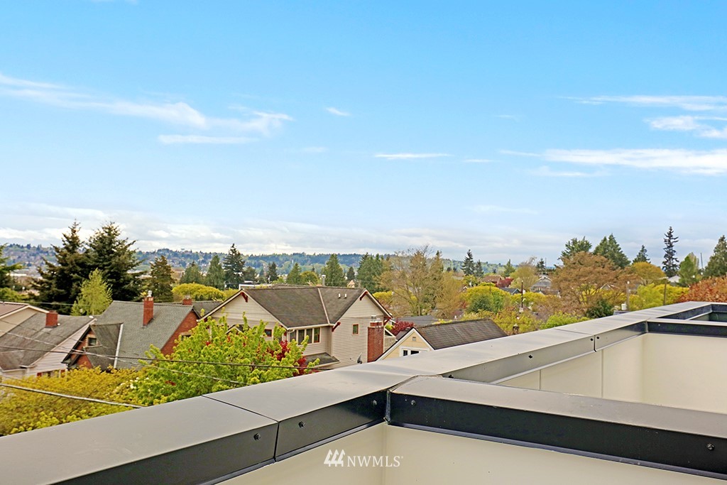 525 Northwest 70th Street Seattle, WA 98117 - Photo 23 of 28