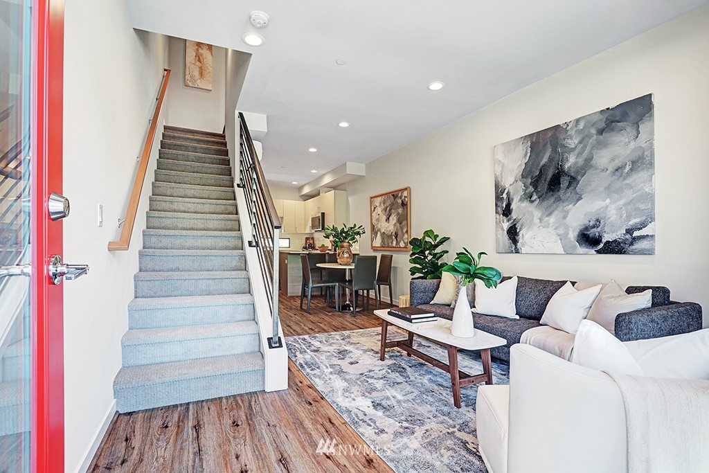 525 Northwest 70th Street Seattle, WA 98117 - Photo 6 of 28
