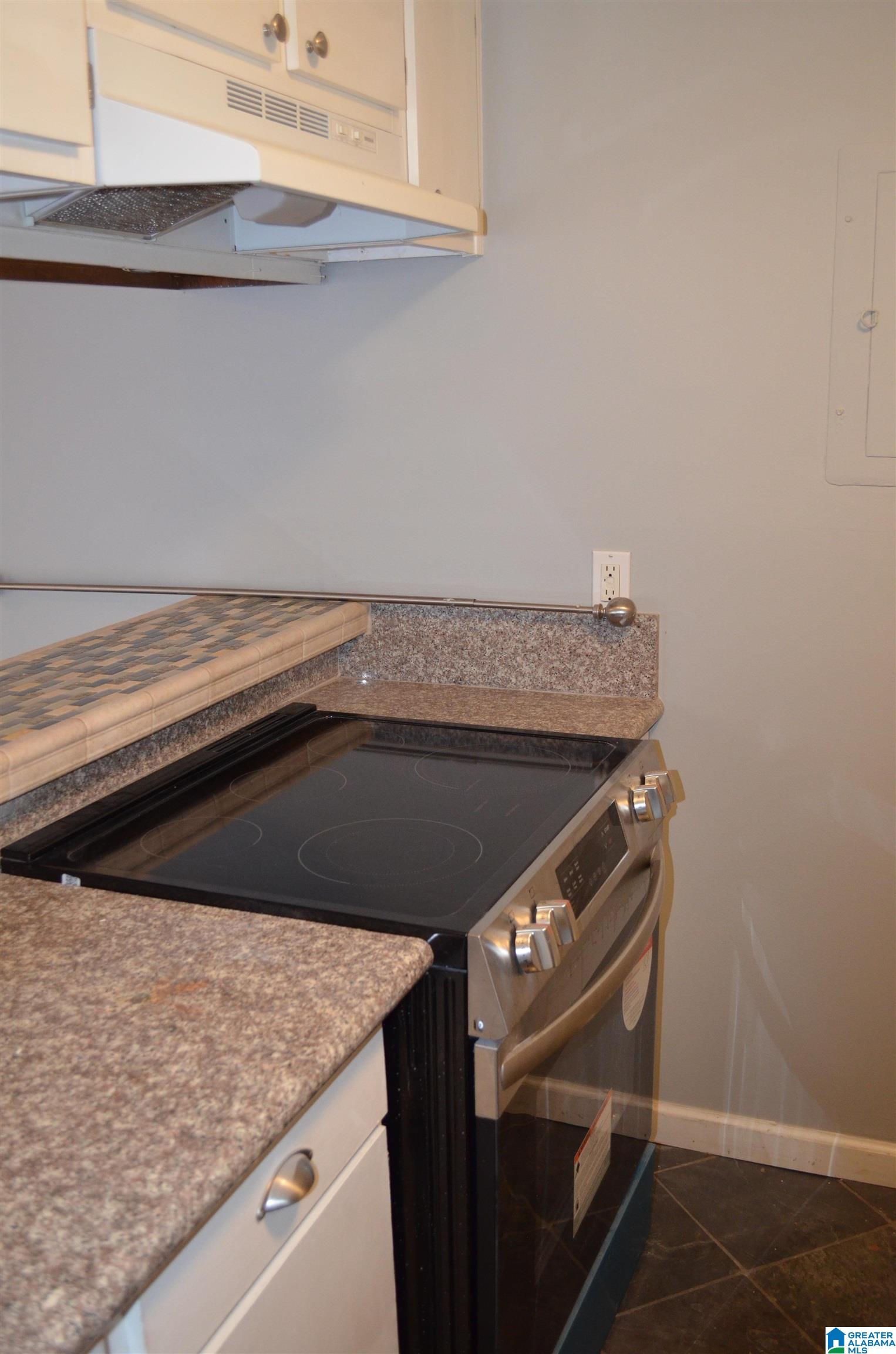 3350 Altamont Road South, Unit D #3 Birmingham, AL 35205 - Photo 5 of 10