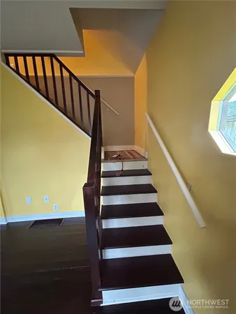 $3,500 | 512 Ave C, Snohomish, WA 98290