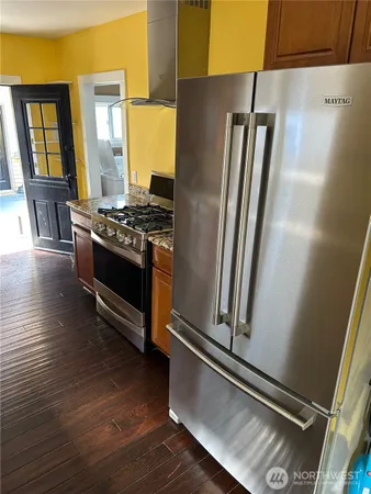 $3,500 | 512 Ave C, Snohomish, WA 98290