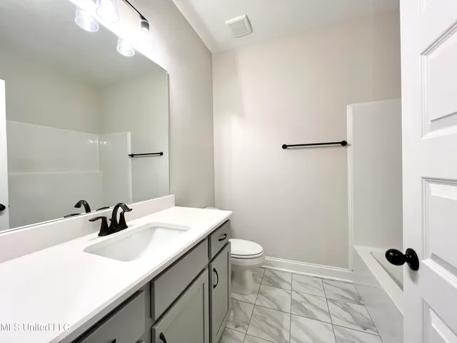 $359,900 | 2201 Scott Mdws Lane, Hernando, MS 38632