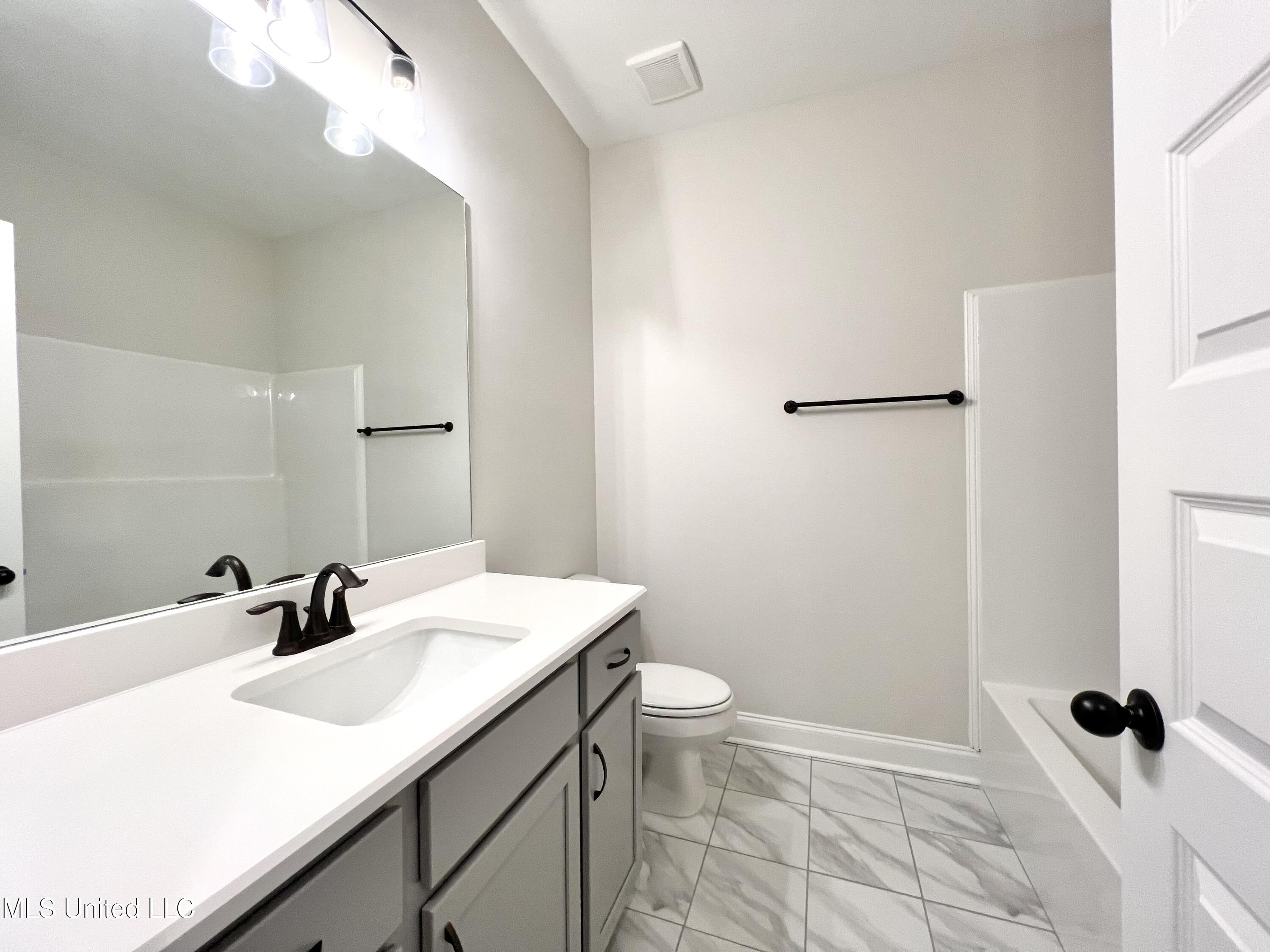 2201 Scott Mdws Lane Hernando, MS 38632 - Photo 23 of 30 IMG_5840