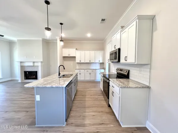 $359,900 | 2201 Scott Mdws Lane, Hernando, MS 38632