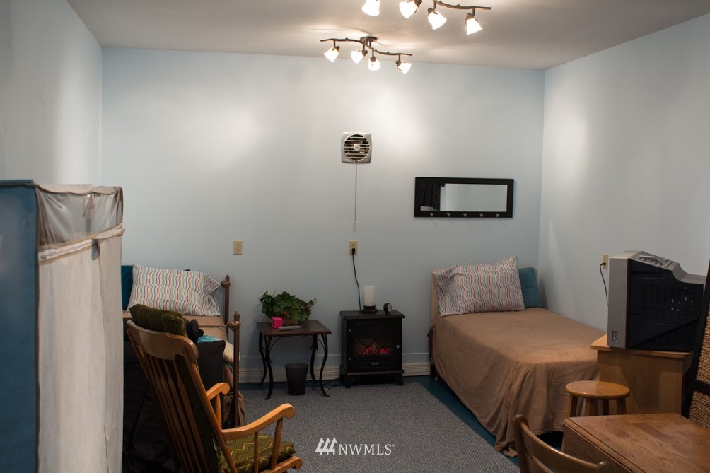 1202 North Waugh Road Mount Vernon, WA 98273 - Photo 14 of 24 Gallery Image 14