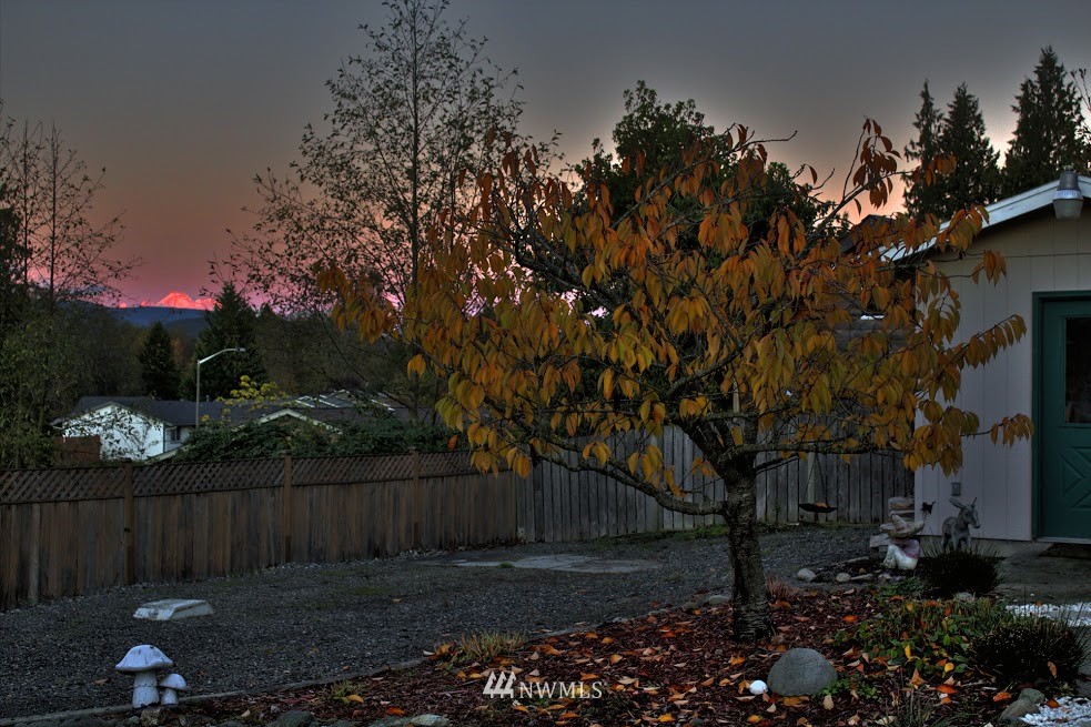1202 North Waugh Road Mount Vernon, WA 98273 - Photo 4 of 24 Gallery Image 4