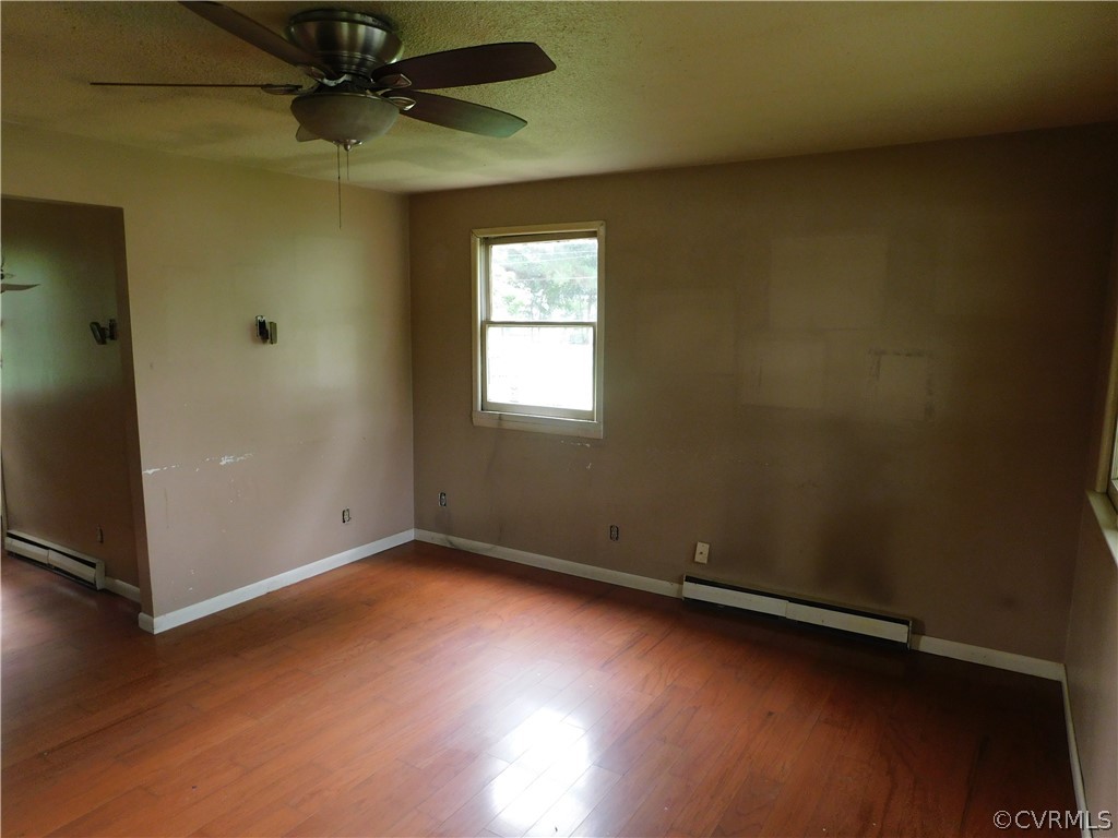9807 Durango Road Henrico, VA 23228 - Photo 3 of 24 Gallery Image 3