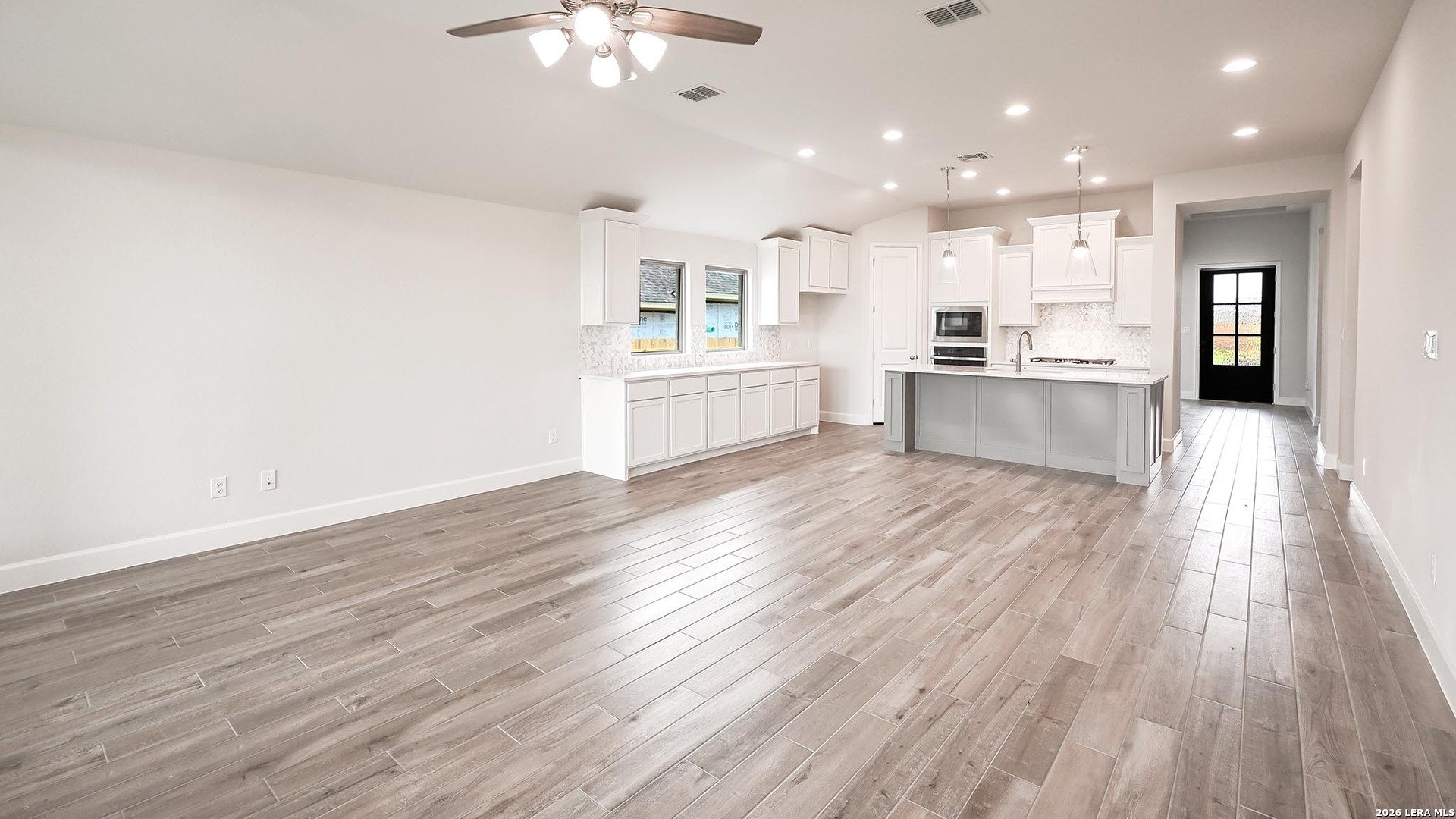 4105 Ashbrook Marion, TX 78124 - Photo 10 of 28