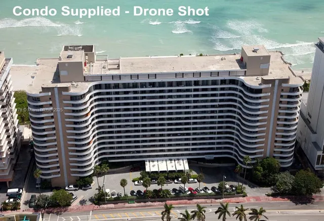 $440,000 | 5555 Collins Avenue, Unit 6E, Miami Beach, FL 33140