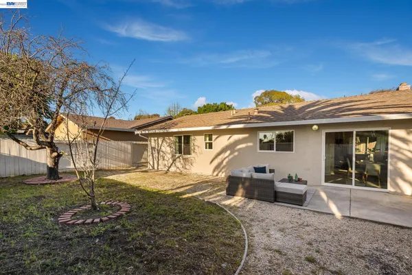 $525,000 | 519 Holly Street, Vallejo, CA 94589